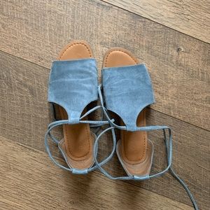 tie-up sandals